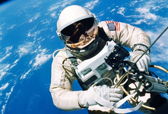World Celebrates 50 Years of Spacewalks