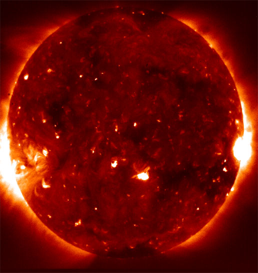 Hinode's First Images Provide an Extraordinary View of our Violent Sun 