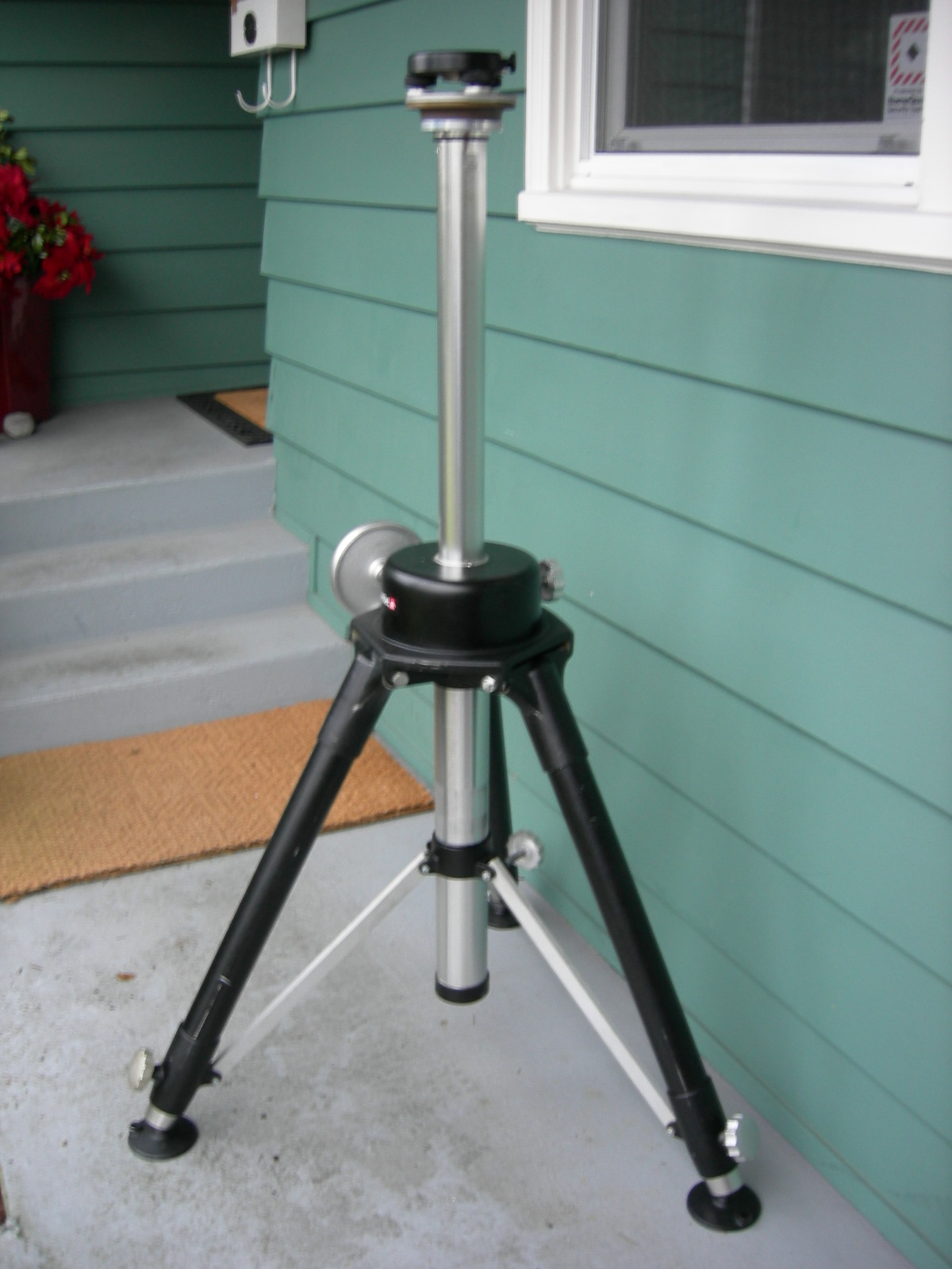 Repost QuickSet Hercules tripod sold to Kim Astromart