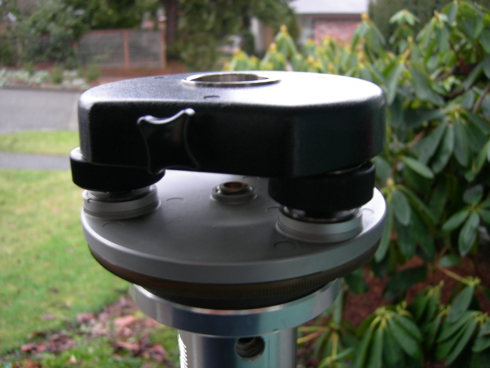 Repost QuickSet Hercules tripod sold to Kim Astromart