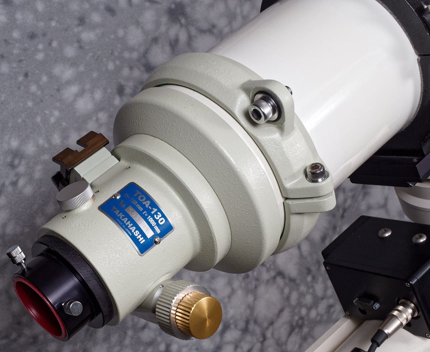 Takahashi TOA130S with Scopeguard Case and Rings/Plate Astromart