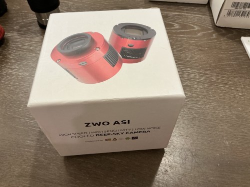 ZWO ASI 071 MC Pro  - new opened box