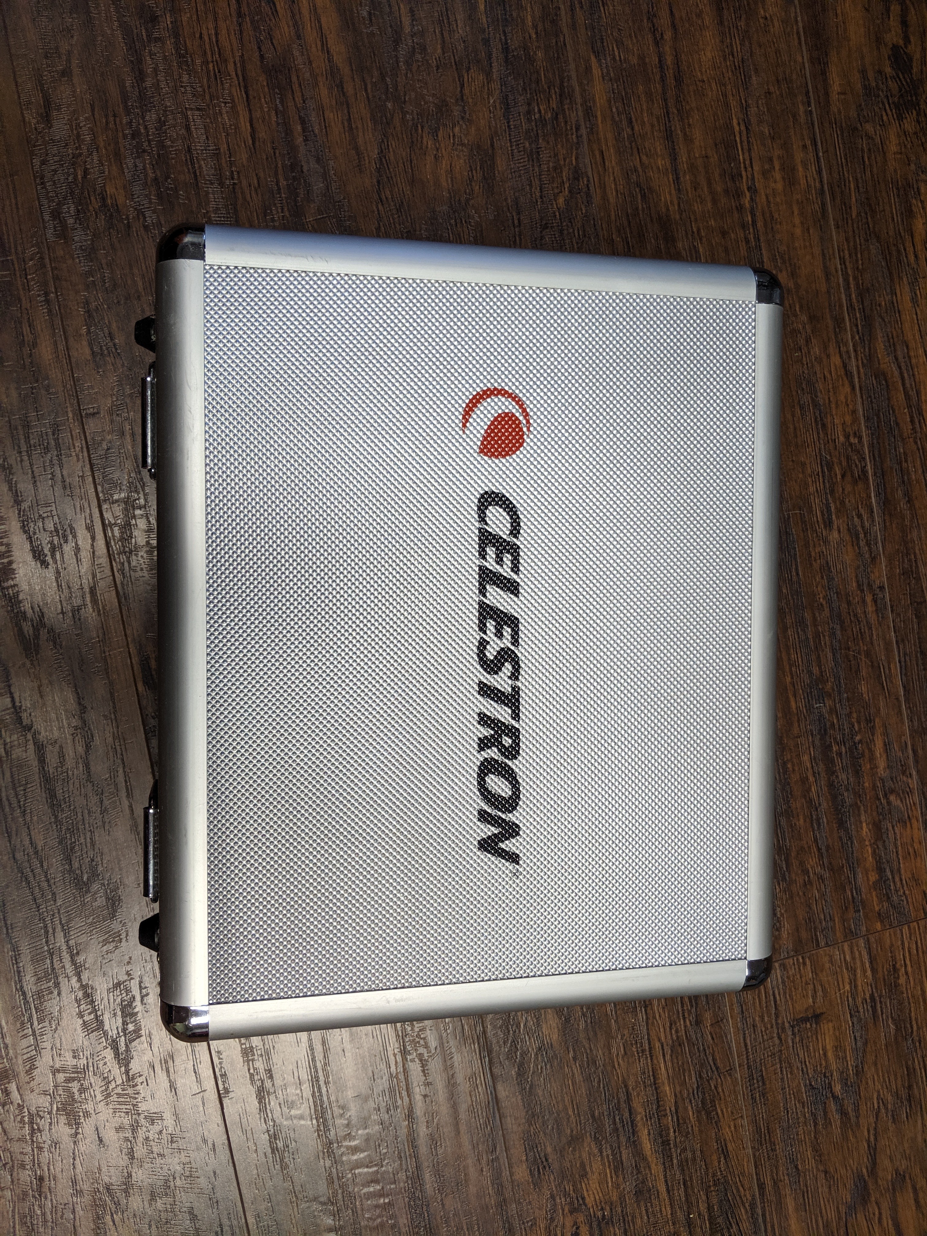 Celestron 1.25" Eyepiece set with case and filters Astromart