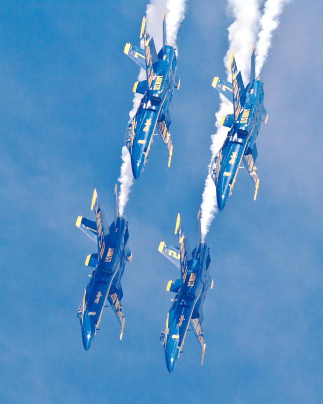 Blue Angels Practicing...