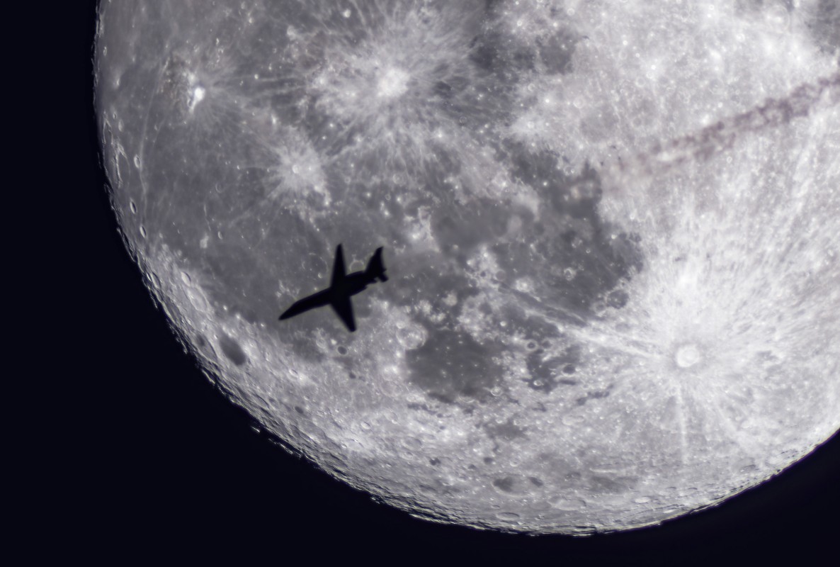 Lucky Photography of Supermoon on 10/5/25