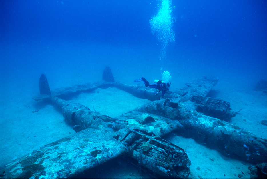 Lightning P-38 in Papua New Guinea