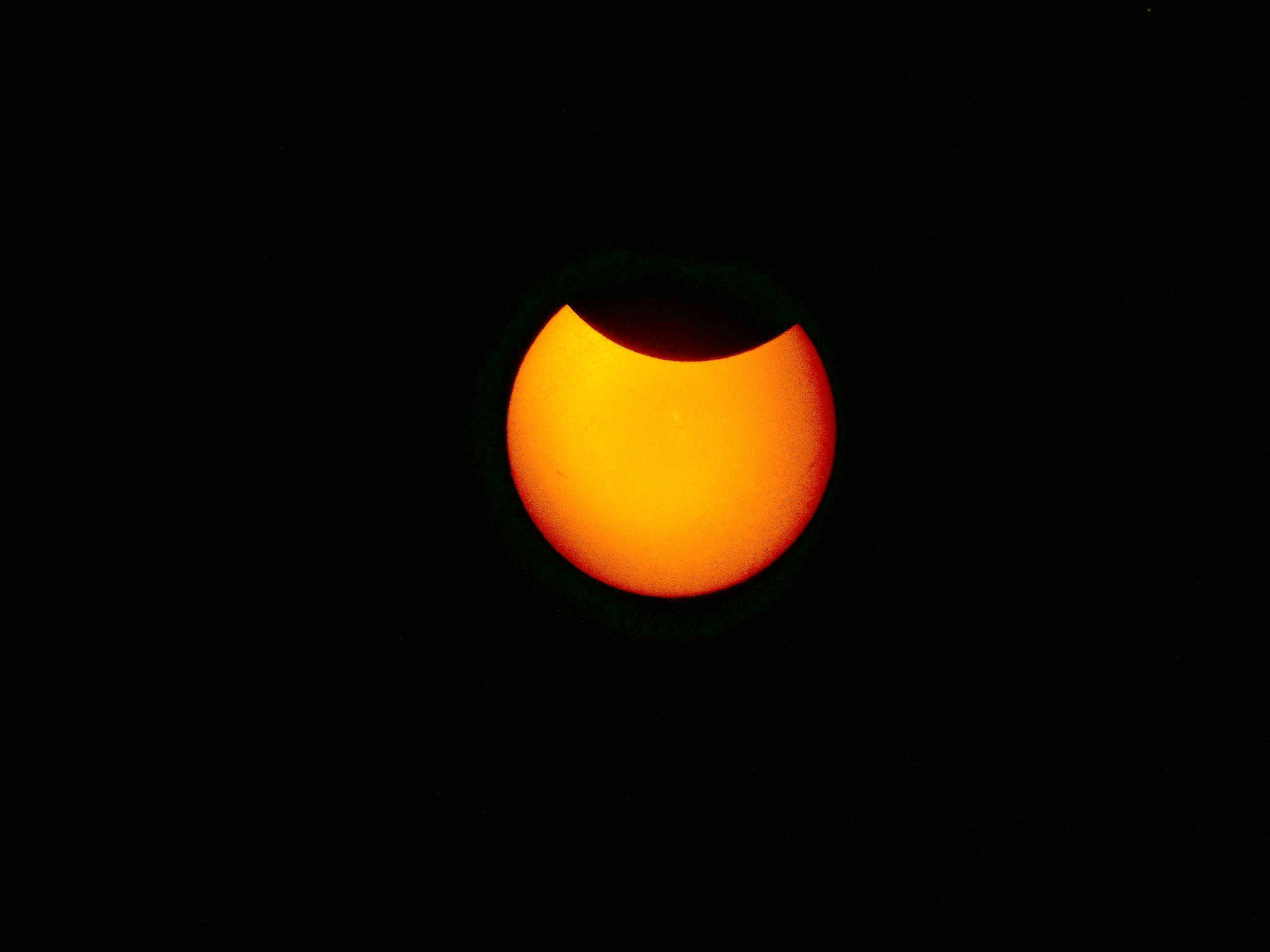 Solar Eclipse 4/8/05
