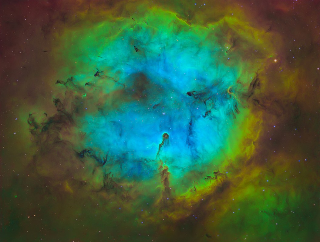 IC 1396 tricolor image