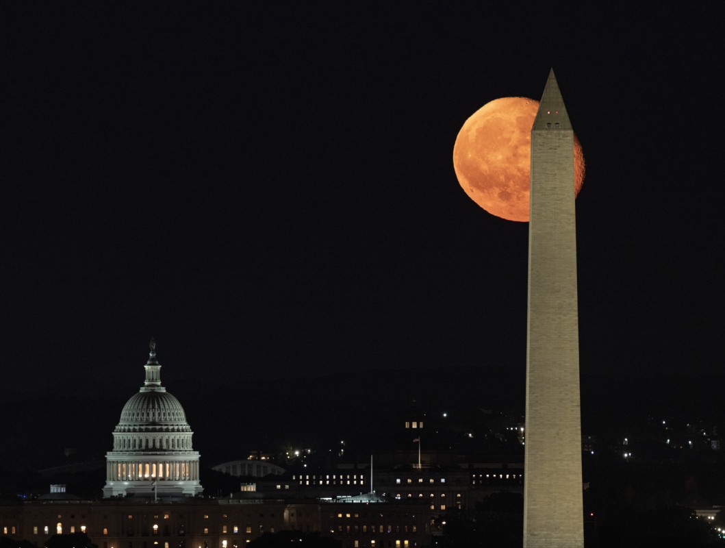 Capitol Moonrise
