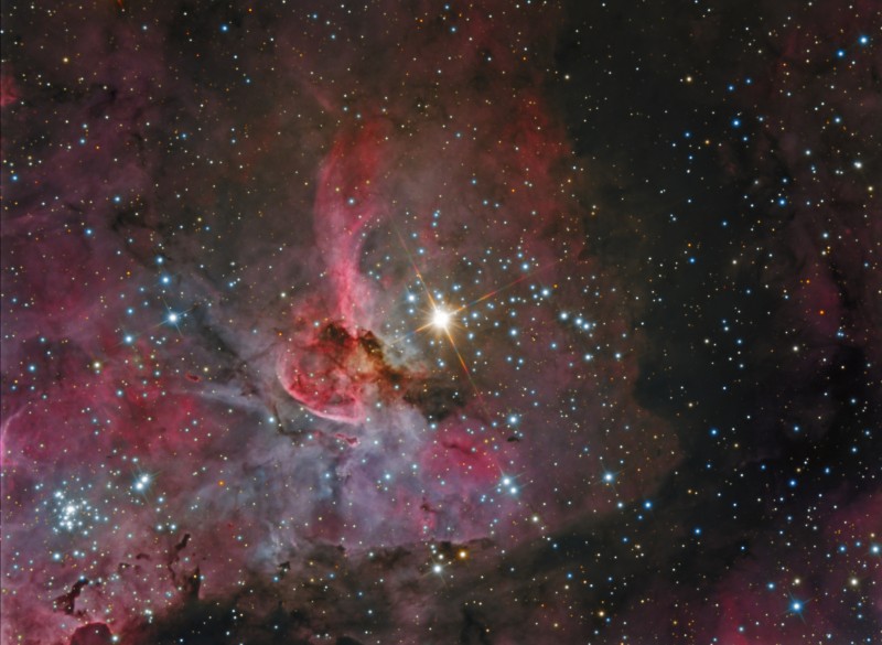 NGC 3372(The Keyhole Nebula) image