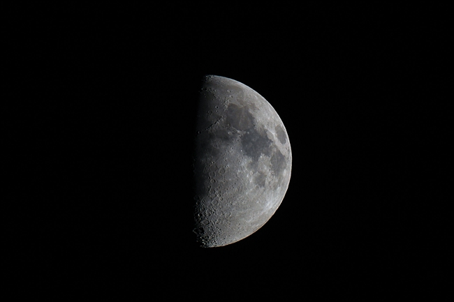 1st Quarter Moon 9/2/2014 image